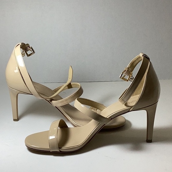 Koda Sandals by Michael Kors - Picture 4 of 9